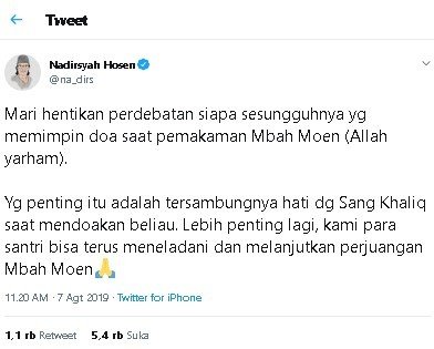 Cuitan Gus Nadir soal pemimpin doa di pemakaman Mbah Moen. (Twitter/@na_dirs)
