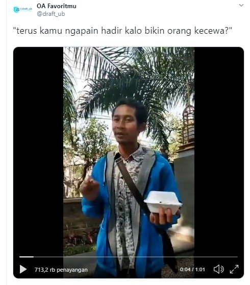 Bikin Baper, Penjual Makanan Ini Bahas mantan Sambil Tawarkan Dagangan. (Twitter/draft_ub)