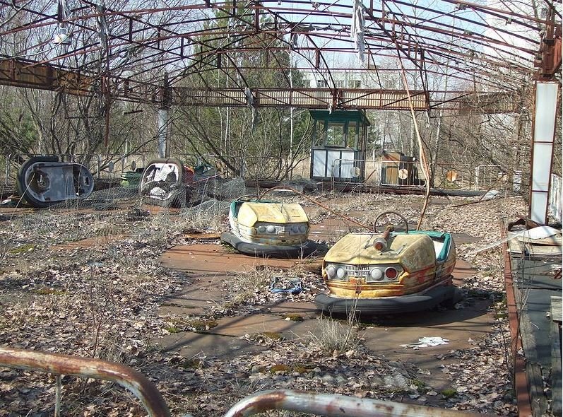 Image result for taman bermain chernobyl di ukraina