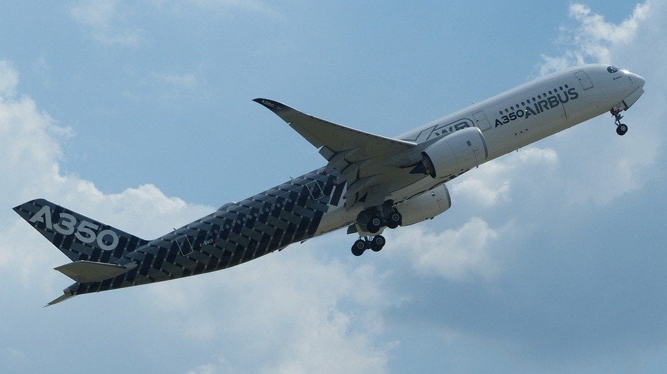 Pesawat Airbus A350. (Pixabay/juergenschultze)