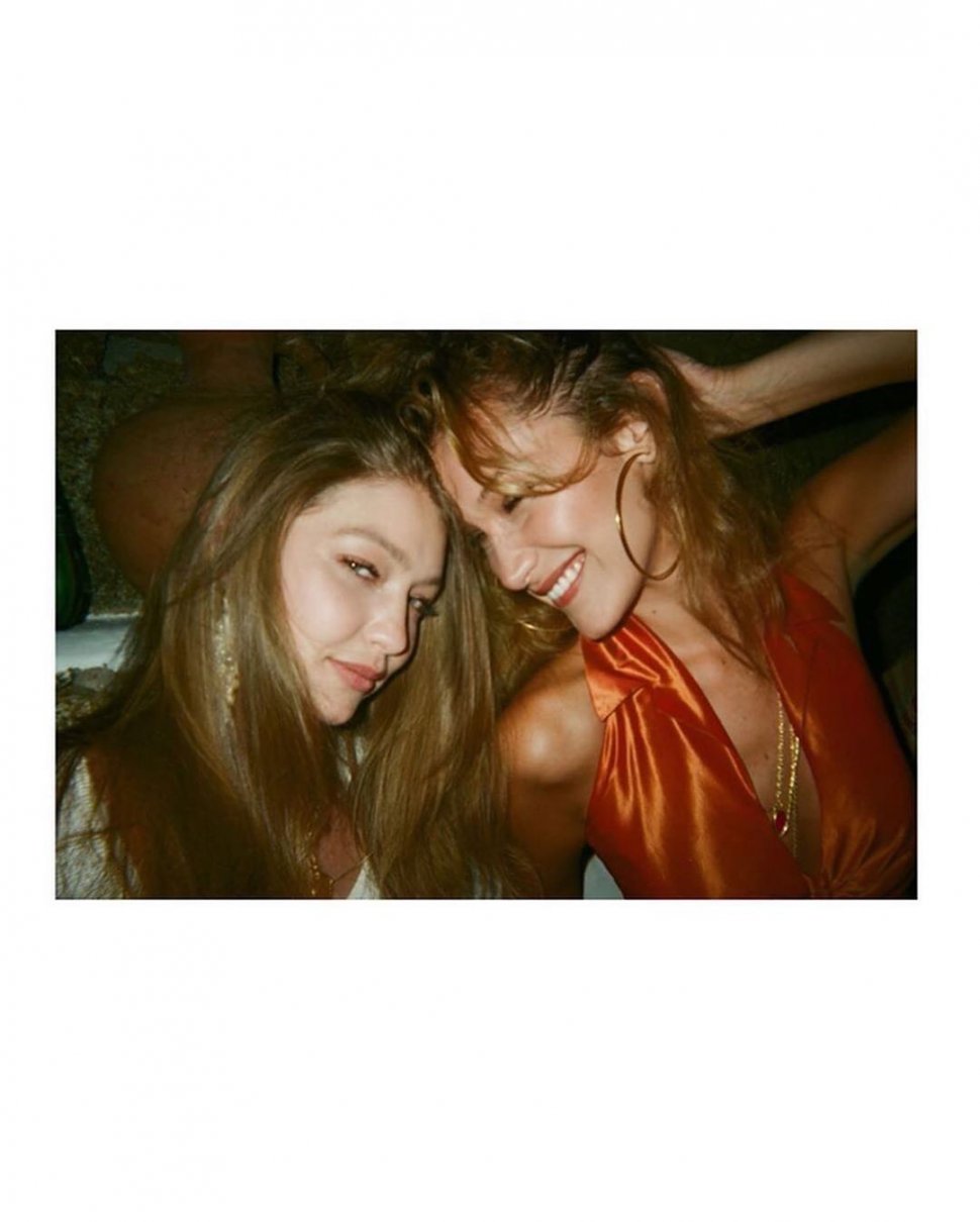 Gigi Hadid dan Bella Hadid. (Instagram/@bellahadid)