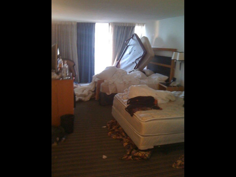 Ulah menjijikkan tamu hotel (reddit.com/et-tuBrute)