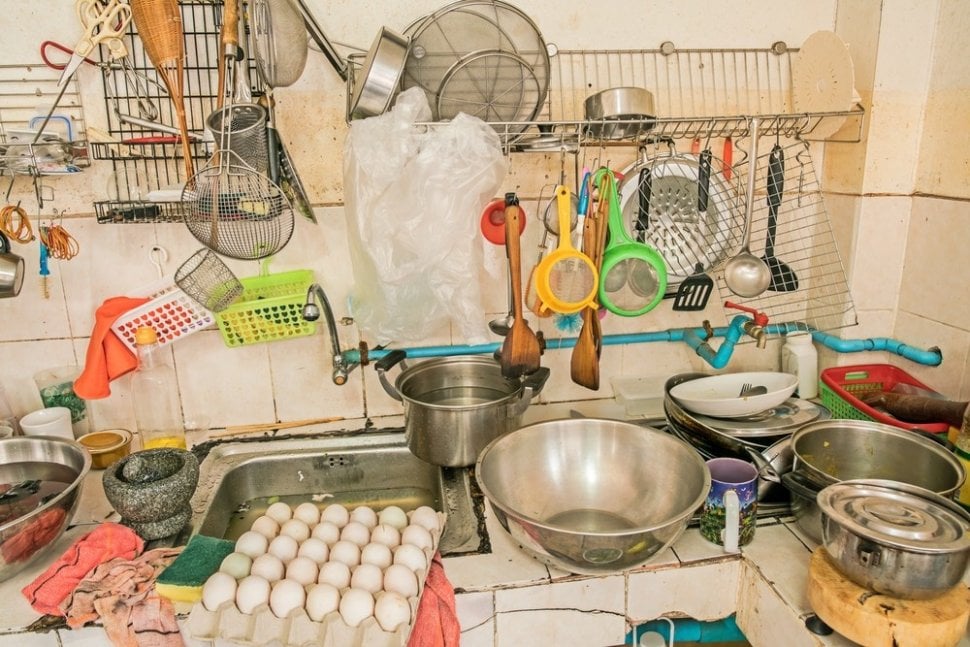 Dapur berantakan bisa bikin malas masak. (Shutterstock)