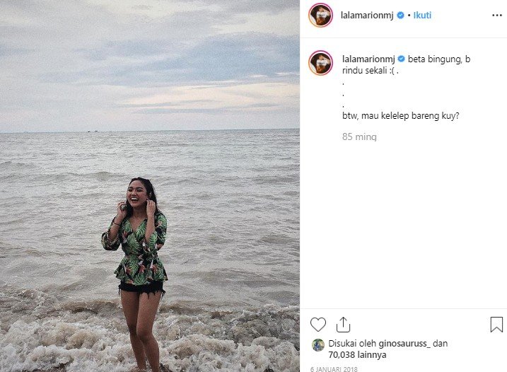 OOTD liburan ke pantai ala Marion Jola. (Instagram/@lalamarionmj)