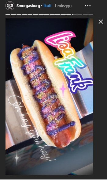 Hot dog bertabur gliter. (Instagram/@smorgasburg/@jesmallgoods)