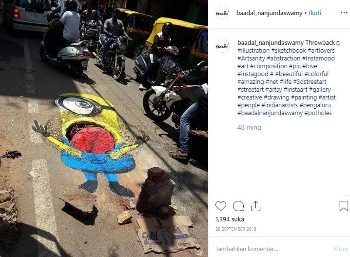 Pria India ini sulap jalan berlubang jadi karya seni. (Instagram/@baadal_nanjundaswamy)