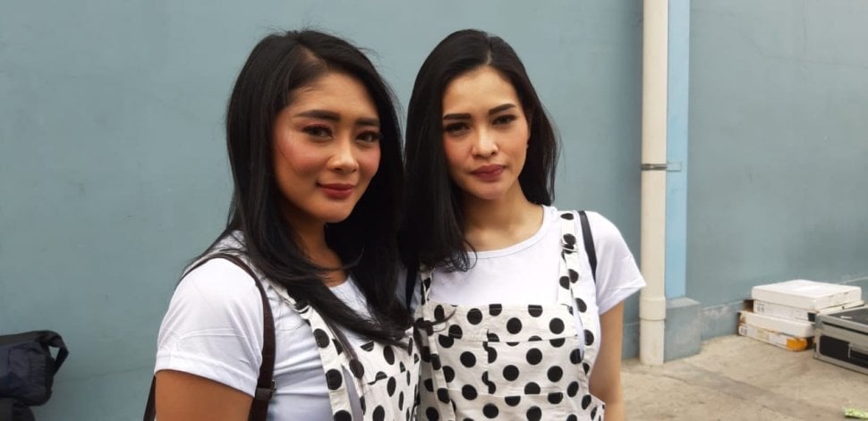 Personel Duo Anggrek, (kiri ke kanan) Putri dan Devay [Suara.com/Revi C Rantung]