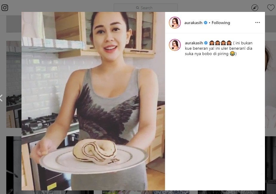 Aura Kasih Pamer Foto Makanan. Tangkapan layar video (instagram.com/aurakasih)