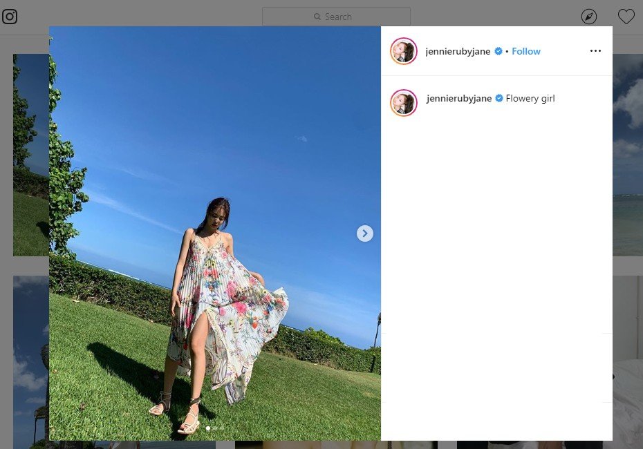 Jennie Blackpink Pamer Paha dan Tato di Hawaii. (instagram.com/jennierubyjane)