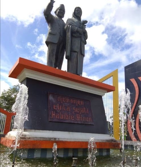 Mengenang Kisah Habibie dan Ainun yang Diabadikan di Monumen Cinta Sejati