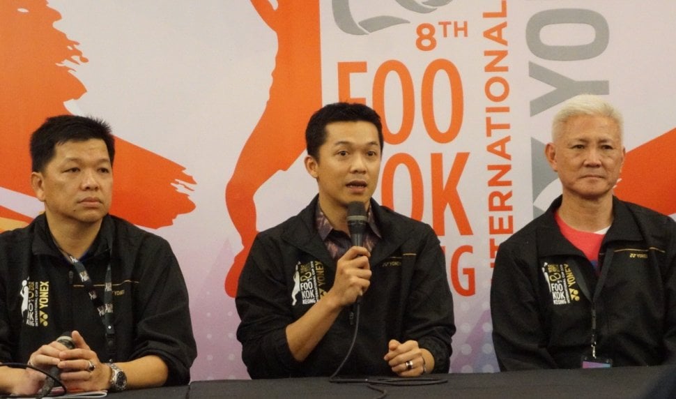 Legenda bulutangkis Indonesia, Taufik Hidayat (tengah) saat menghadiri konferensi pers Foo Kok Keong Cup 2019 di Taufik Hidayat Arena, Jakarta Timur, Kamis (12/9/2019). [Suara.com/Arief Apriadi]