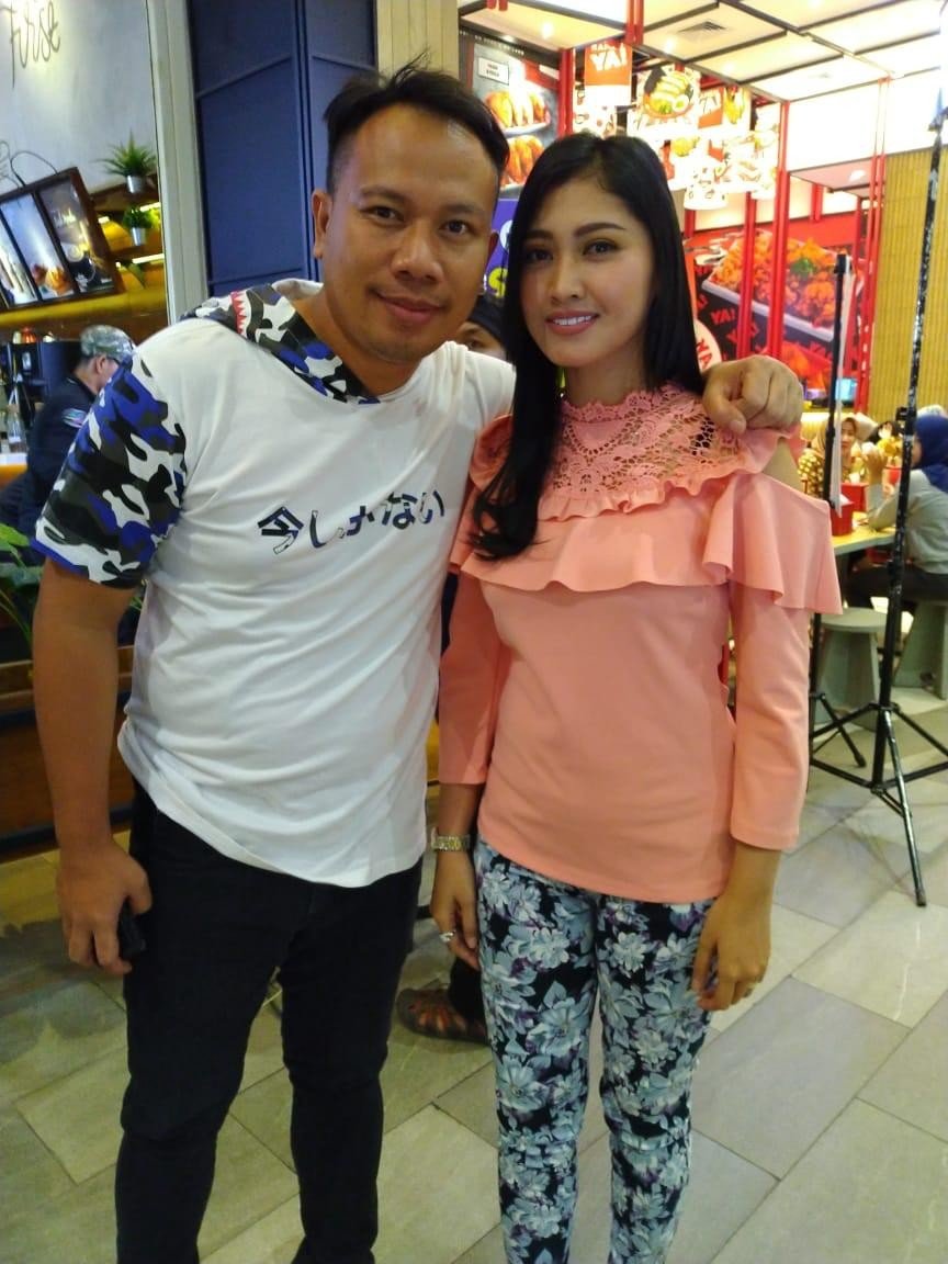 Anisa Fahira dan Vicky Prasetyo. [Instagram]