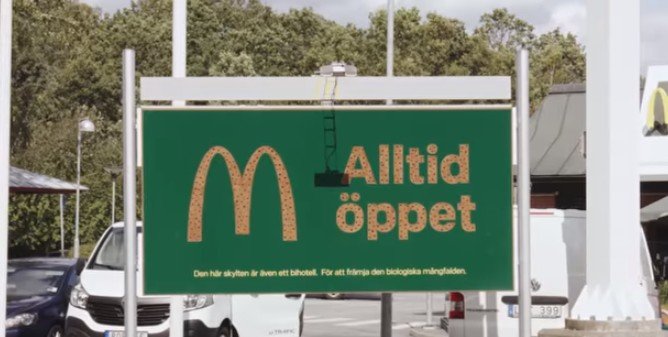 McDonalds Ciptakan Papan Iklan Sekaligus Hotel untuk Lebah. (YouTube/McDonald's Sverige)