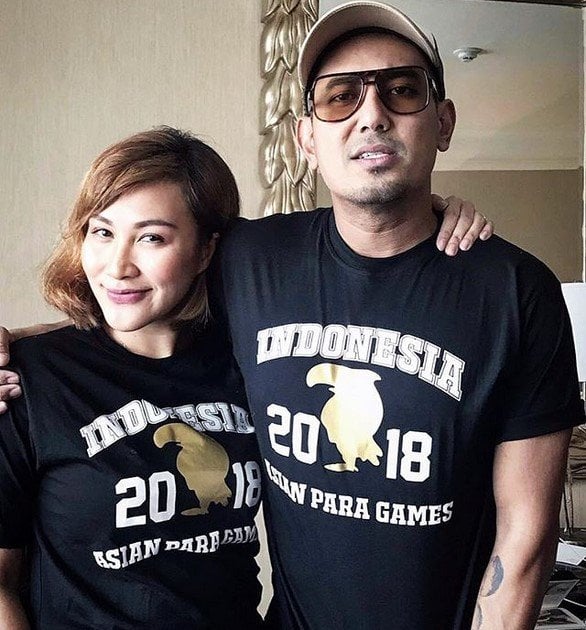 Rio Febrian dan istri, Sabria Kono. [Instagram]