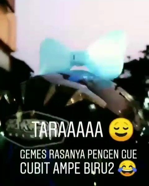 Driver Ojol Menggunakan Helm Unyu dan Menggemaskan. (Instagram/dramaojol.id)