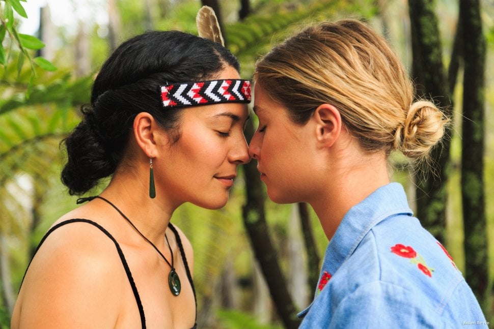 Salam khas Maori, Hongi. (New Zealand Tourism)