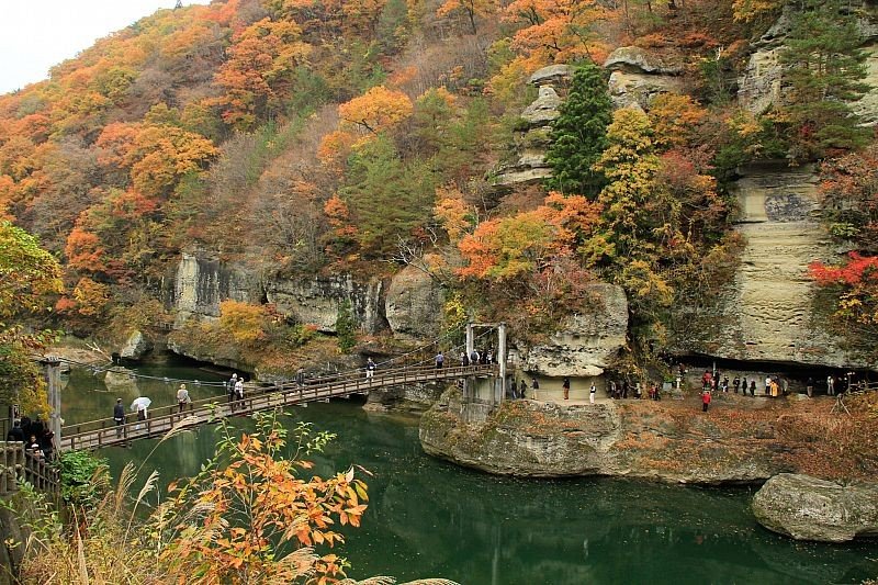 Tonohetsuri, Rekomendasi Tempat Menikmati Musim Gugur di Tohoku Jepang. (Vector Indonesia)