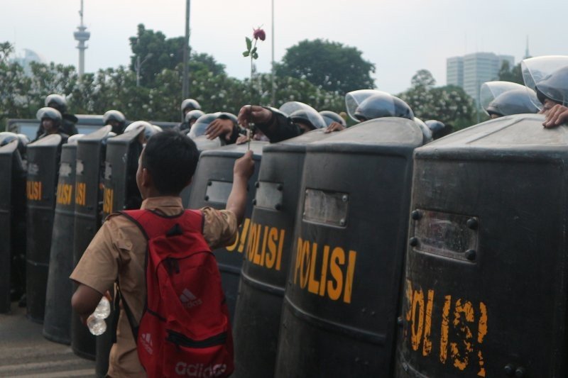 Lutfhi Disetrum Penyidik Polisi, Bertahannya Warisan Orde Baru
