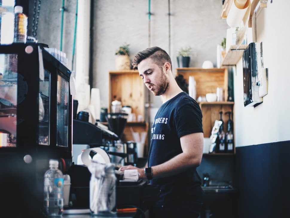 Ilustrasi Barista. (Unsplash/Zachary S)