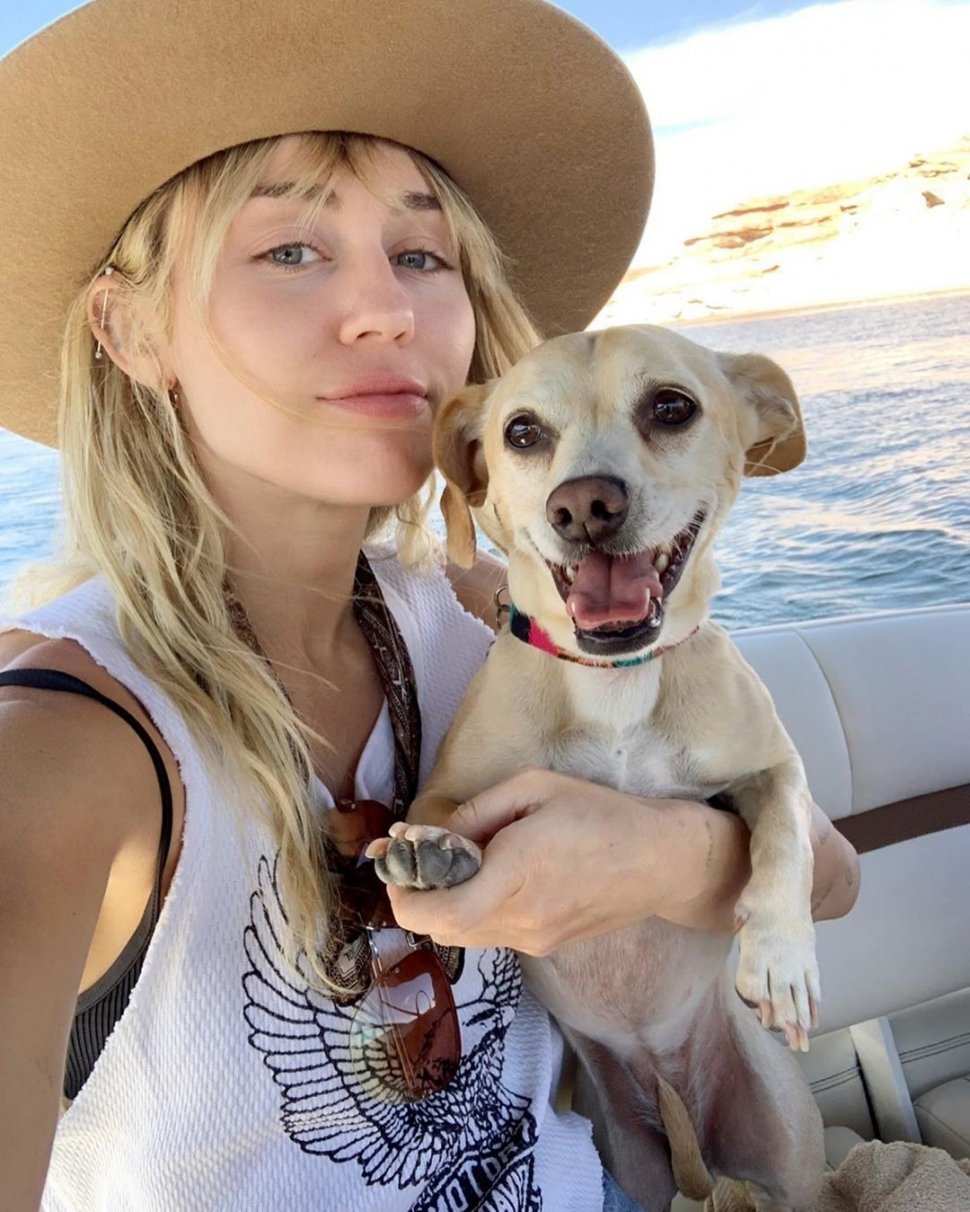 Miley Cyrus Liburan Keluarga ke Utah (instagram.com/mileycyrus)