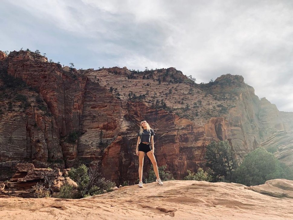 Miley Cyrus Liburan Keluarga ke Utah (instagram.com/mileycyrus)