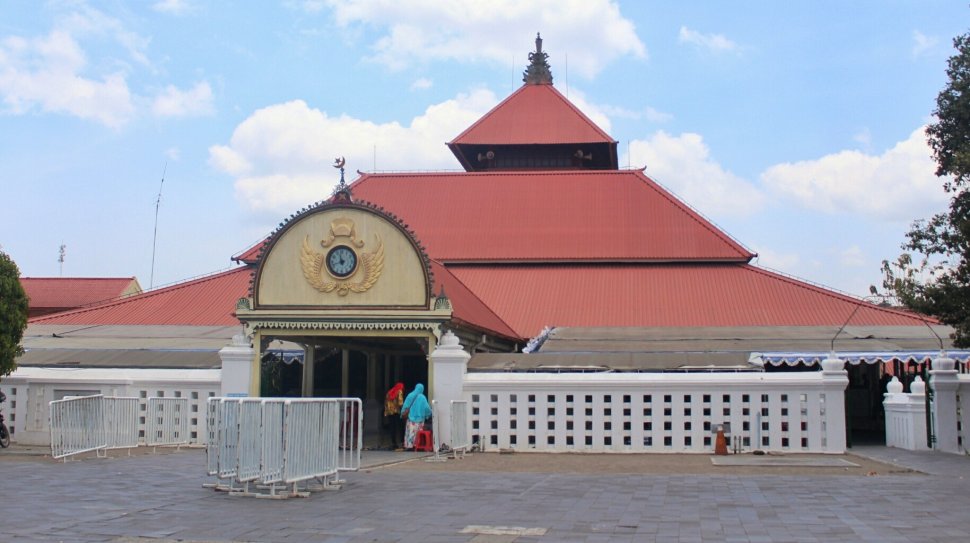 Masjid Gedhe Kauman Keraton Yogyakarta - (SUARA/Eleonora PEW)