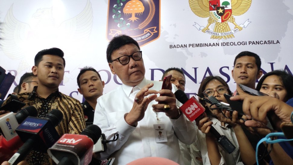 Menteri Dalam Negeri (Mendagri) Tjahjo Kumolo. (Suara.com/Ria Rizki)