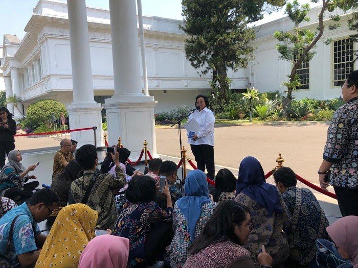 Siti Nurbaya jumpa pers seusai kembali dipercaya Presiden Jokowi menjabat Menteri KLH. (Suara.com/Ummi HS).