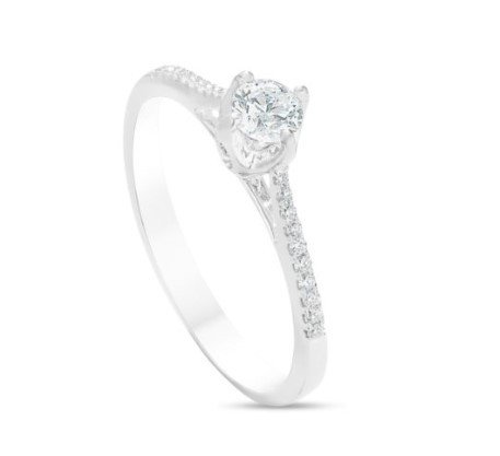 Classy Rose Solitaire Ring. (Karatvan)