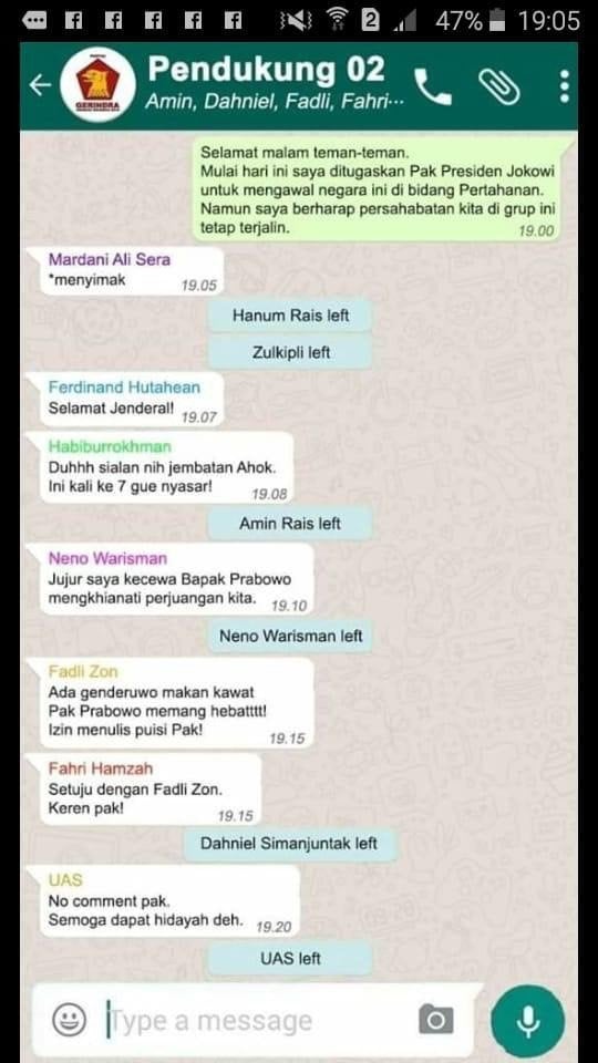 Tangkap layar dari percakapan di grup aplikasi WhatsApp beredar di media sosial. Dalam tangakapan layar tersebut tertulis grup mengatasnamakam pendukung 02 (diduga hoaks). (Istimewa)