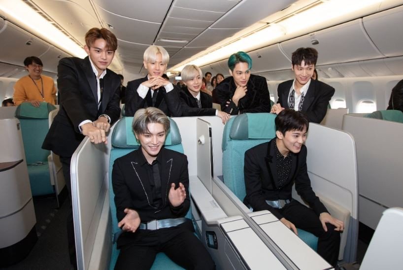 SuperM di Badan Pesawat Korean Air (twitter.com/KoreanAir)