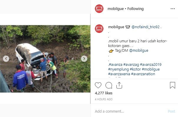 Toyota Avanza Masih Baru Terperosok ke Parit. (Instagram/mobilgue)