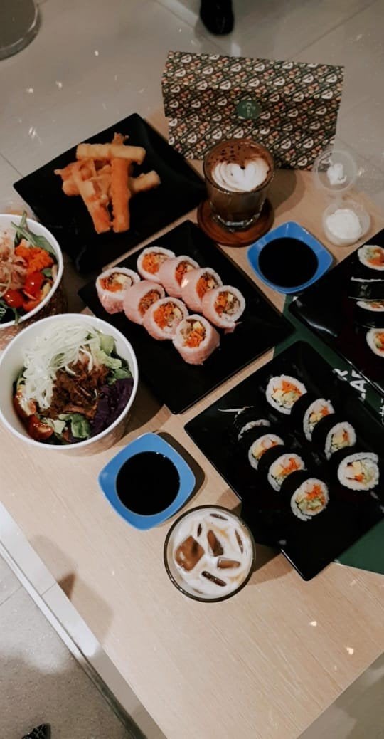 Menu di Maki-San, Restoran Jepang dengan Konsep DIY. (Suara.com/Vessy Frizona)