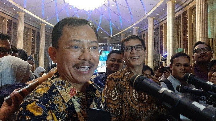 Menteri Kesehatan Terawan Agus Putranto wacanakan kerokan sebagai wisata kesehatan RI. (Suara.com/Dini Afrianti)