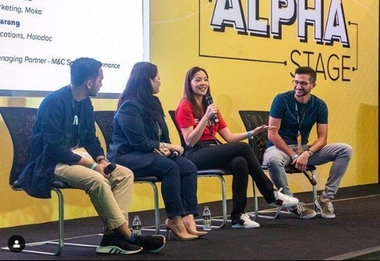 Felicia Kawilarang Menjadi Salah Satu Pembicara di Tech in Asia. (Instagram/@felicialuwi)