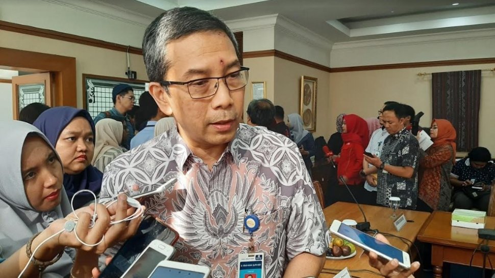 Ketua PB Perhimpunan Peneliti Hati Indonesia Dr. dr. Irsan Hasan, Sp. PD. KGEH. (Suara.com/Dini Afrianti Efendi)