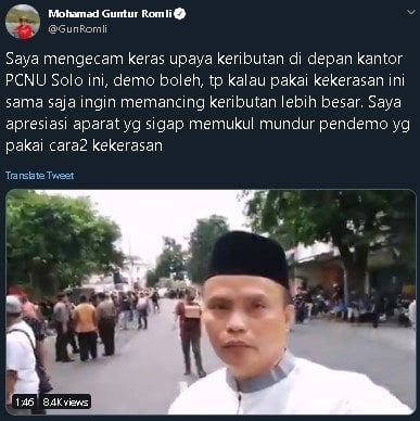 Cuitan Guntur Romli terkait aksi bentrok di depan kantor PCNU Surakarta. (Twitter/@GunRomli)