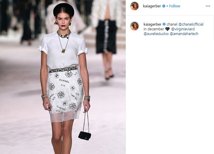 Kaia Gerber di Fashion show Chanel. (Instagram/@kaiagerber)