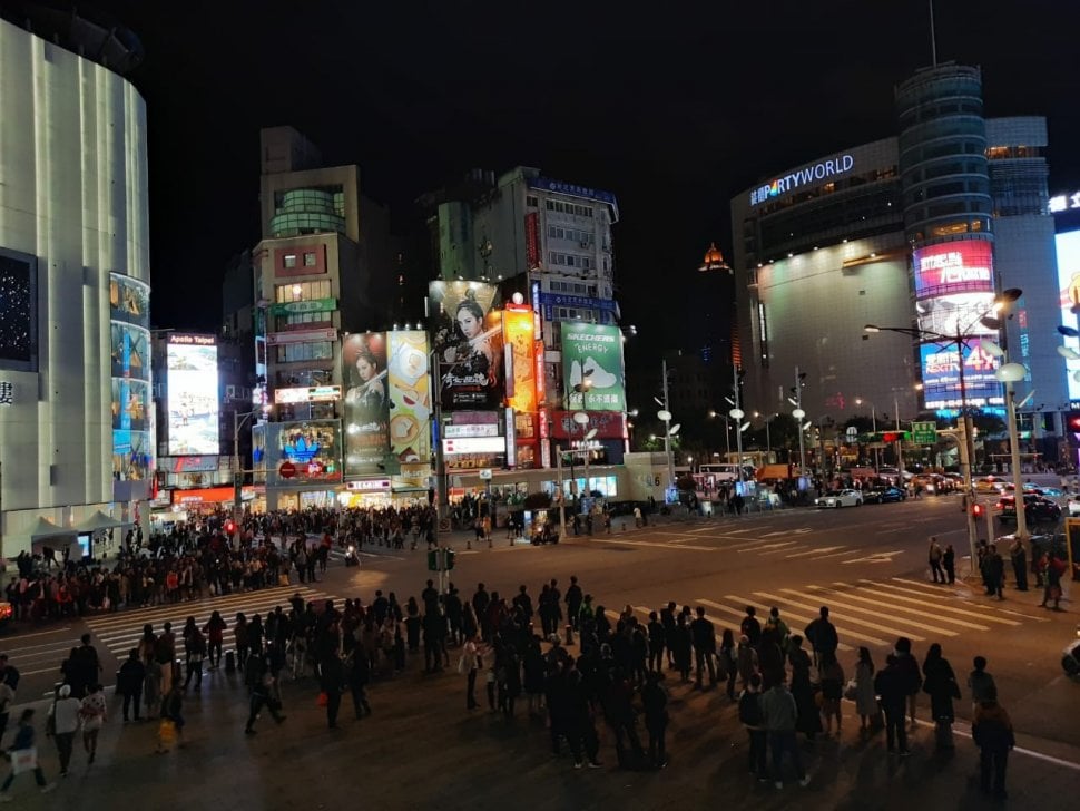 Ximending, Tempat Belanja Asyik di Taiwan. (Suara.com/Risna Halidi)