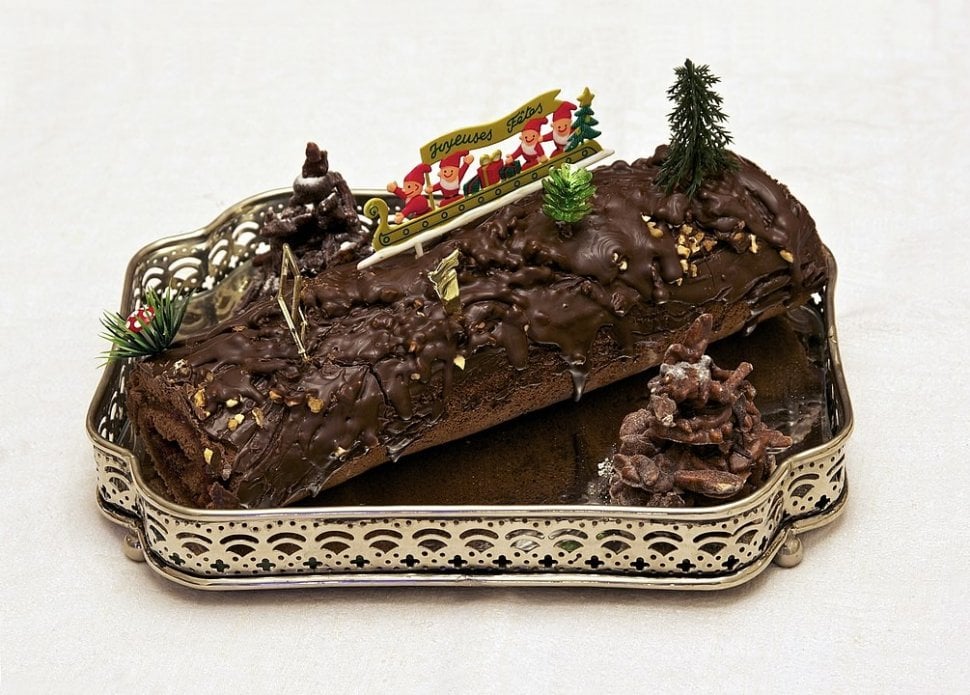 Kue Yule log (Wikimedia Commons)