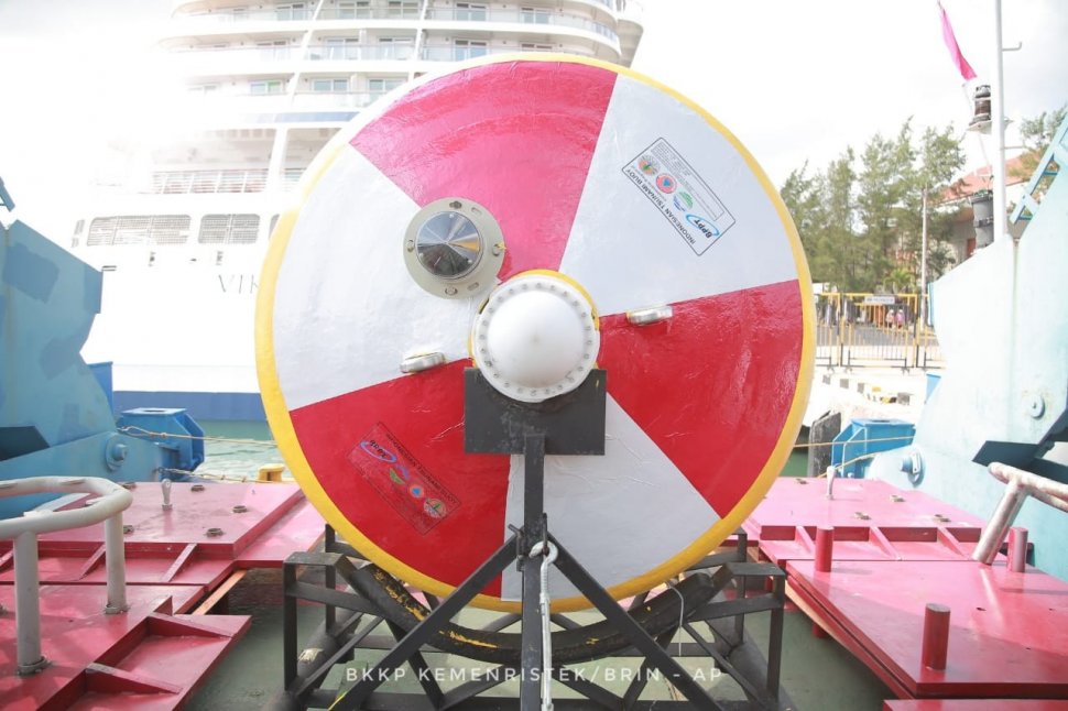  peluncuran Indonesian Tsunami Buoy atau InaBuoy. (BKKP Kemenristek)