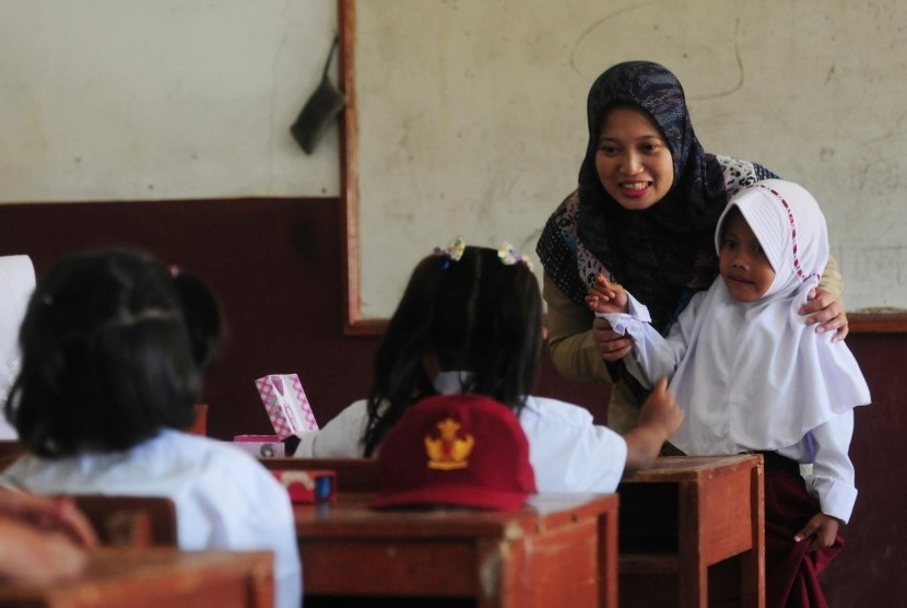 Sekolah Pagi Buta: Antara Ambisi Dedi Mulyadi dan Tumbuh Kembang Anak