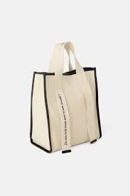 Tote bag. (Zara)