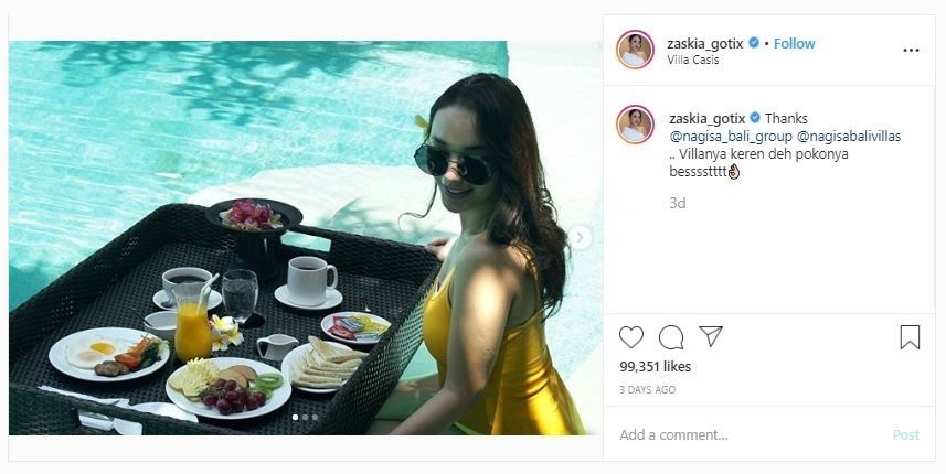 Gaya Liburan Zaskia Gotik (instagram.com/zaskia_gotix)