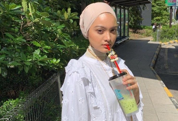 Hijab Model Turban untuk Liburan. (Instagram/@nigeena)