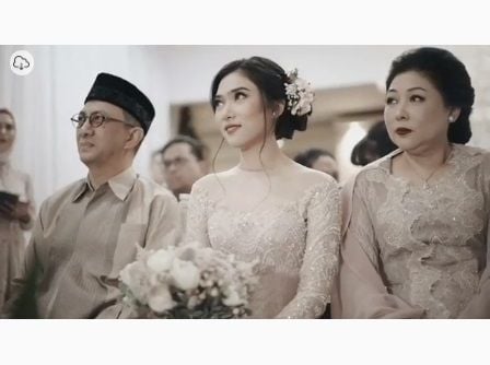 Prosesi lamaran Isyana Sarasvati - Rayhan Maditra. [capture Instagram]