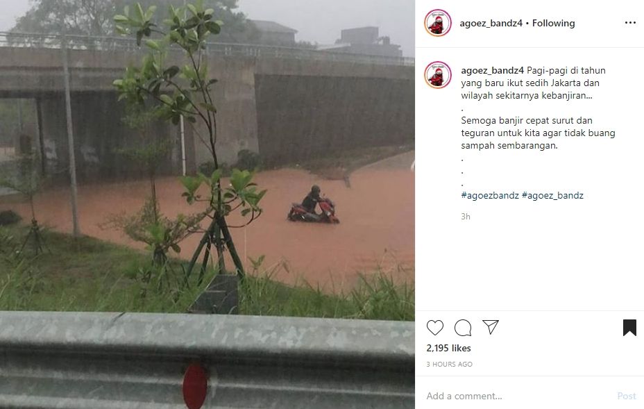 Potret korban banjir yang viral. (Instagram)