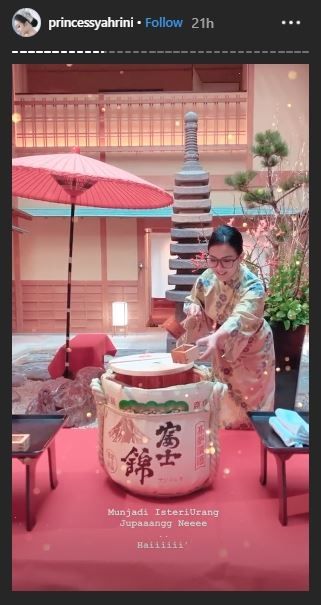 Syahrini Nikmati Onsen di Jepang (instagram.com/princessyahrini)