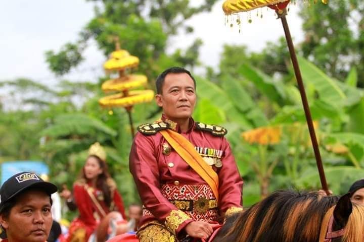 Warga Kabupaten Purworejo, Jawa Tengah, digegerkan oleh kemunculkan orang yang mengaku sebagai pemimpin Kerajaan Agung Sejagat alias KAS. [Facebook]