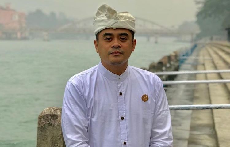 Anggota DPD RI asal Bali, Arya Wedakarna, dilaporkan ke aparat kepolisian oleh sejumlah kelompok masyarakat karena mengklaim diri sebagai raja dan membangun Kerajaan Majapahit cabang Bali, Selasa (21/1/2020). [Beritabali]